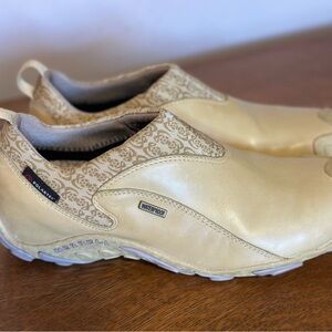 Merrell Polartec Leather Slip On Shoes Waterproof Vibram Sole Womens 7